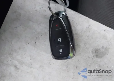 2019 Chevrolet Traverse Ls z USA, uszkodzony, nr VIN 1GNERFKW2KJ300210